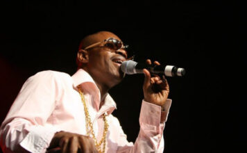 Musique : Top-One Frisson, le frissonneur en chef d’une musique congolaise sans frontières